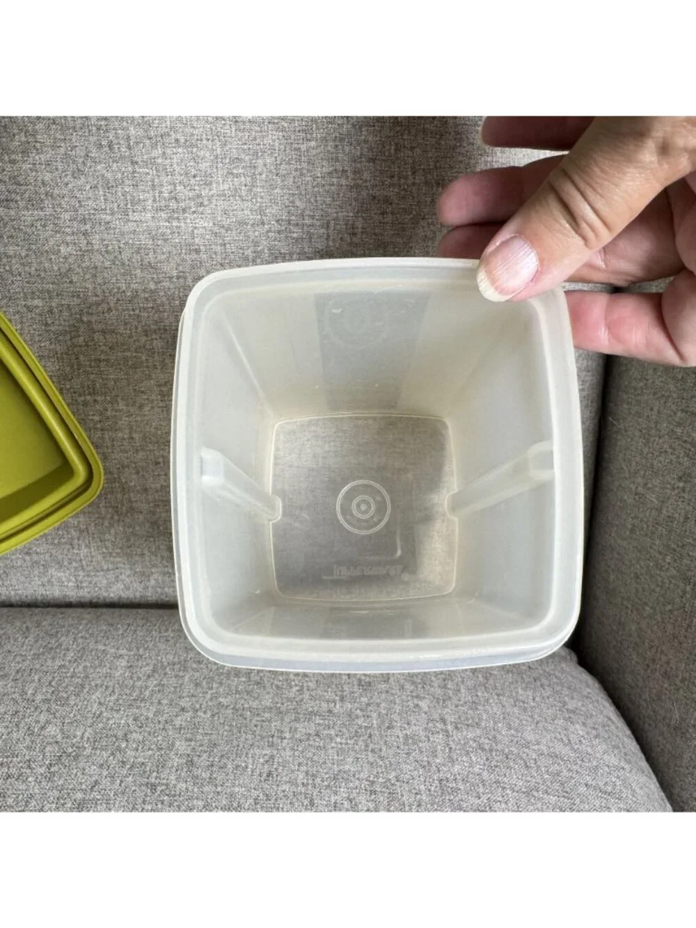 Vintage Tupperware Pick-A-Deli Pickle Keeper Classic Avocado Green Lid & Lift